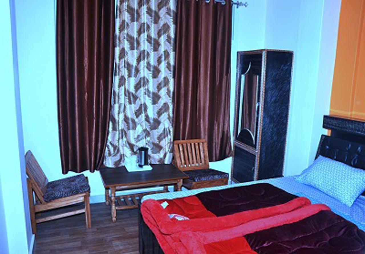 Hotel Mansarovar Banjar ภายนอก รูปภาพ